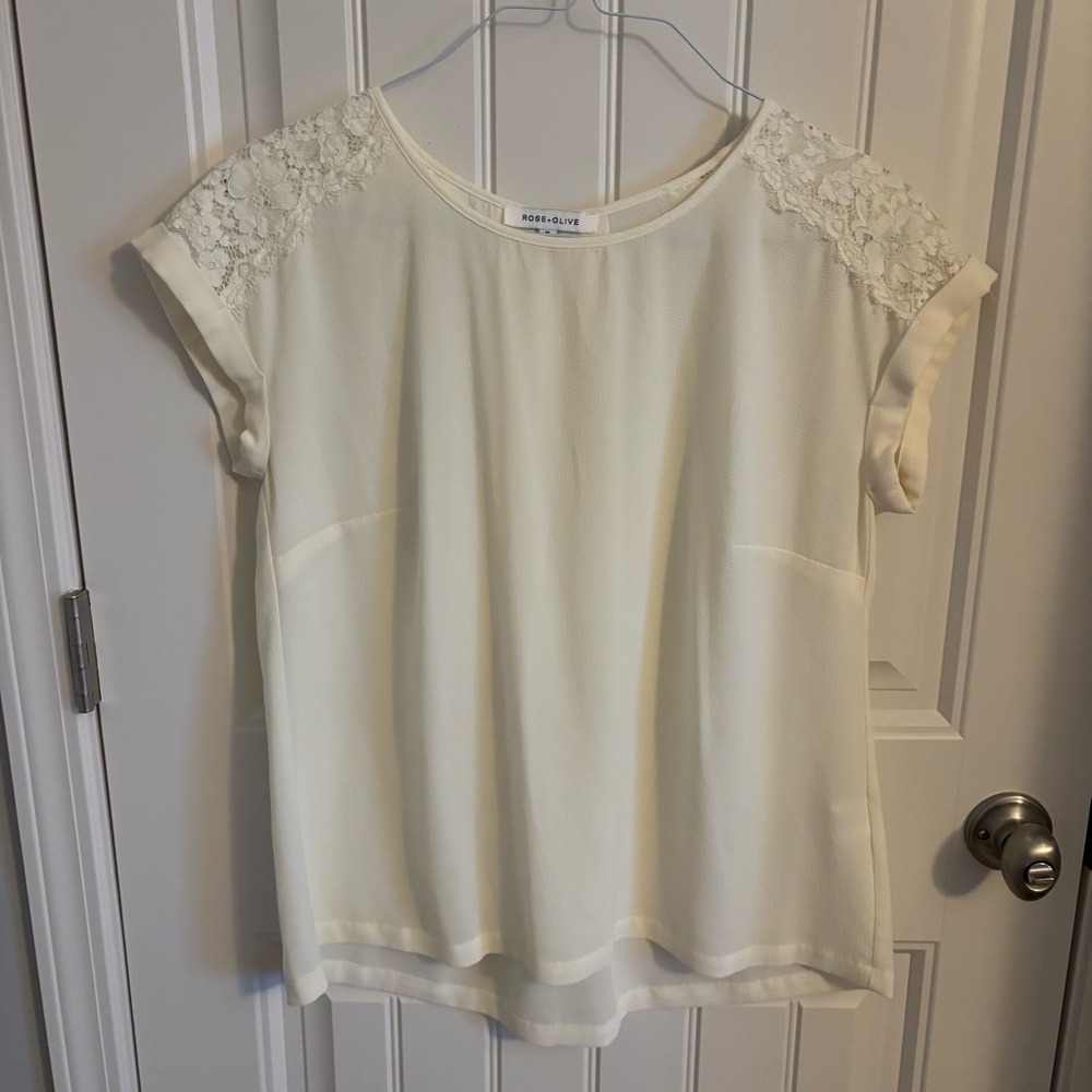 Rose + Olive Women's White Top Size Medium